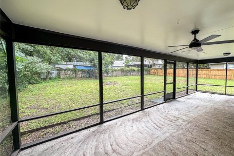 House in Fruitland Park, Florida 3 bedrooms, 147.06 sq.m. № 1899819 - photo 26