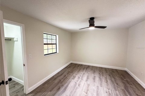 House in Fruitland Park, Florida 3 bedrooms, 147.06 sq.m. № 1899819 - photo 21