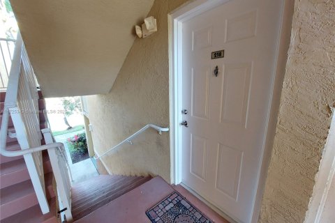 Copropriété à vendre à Davie, Floride: 1 chambre, 76.46 m2 № 1475958 - photo 6