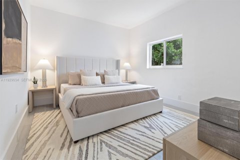 Villa ou maison à vendre à Miami, Floride: 4 chambres, 156.08 m2 № 1998355 - photo 14