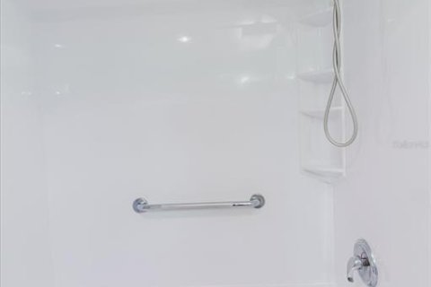 Купить кондоминиум в Клируотер, Флорида 3 комнаты, 80.82м2, № 2100280 - фото 23