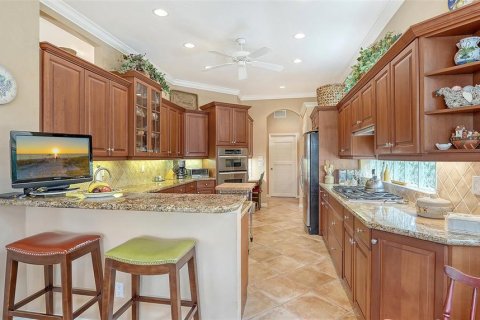 Купить виллу или дом в Сарасота, Флорида 7 комнат, 231.23м2, № 2149613 - фото 18