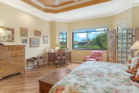 Купить виллу или дом в Сарасота, Флорида 7 комнат, 231.23м2, № 2149613 - фото 24