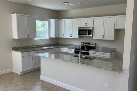 Villa ou maison à vendre à North Port, Floride: 3 chambres, 154.22 m2 № 2127695 - photo 2