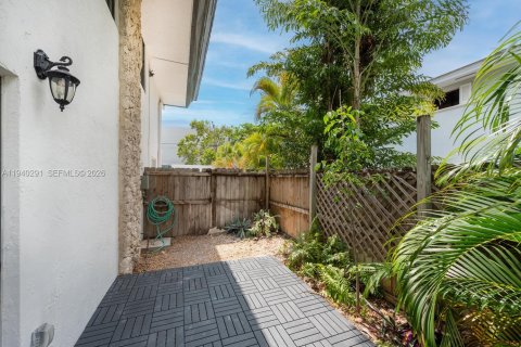 Copropriété à louer à Key Biscayne, Floride: 2 chambres, 77.76 m2 № 1999609 - photo 5