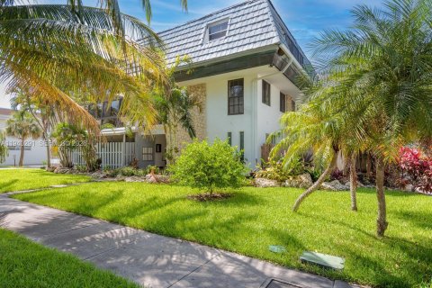 Copropriété à louer à Key Biscayne, Floride: 2 chambres, 77.76 m2 № 1999609 - photo 2