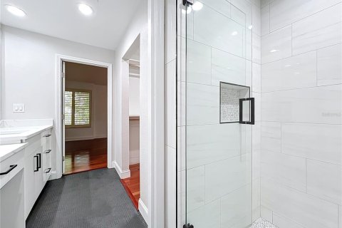 Condo in Orlando, Florida, 2 bedrooms  № 2390816 - photo 23