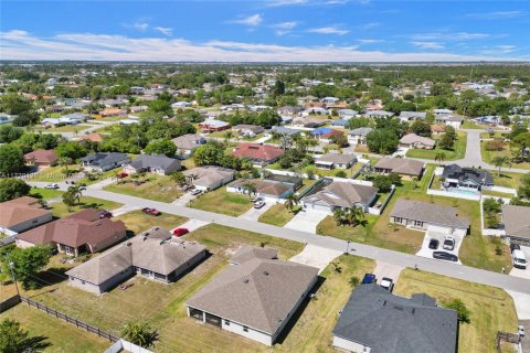 House in Port St. Lucie, Florida 5 bedrooms, 219.34 sq.m. № 1870024 - photo 8