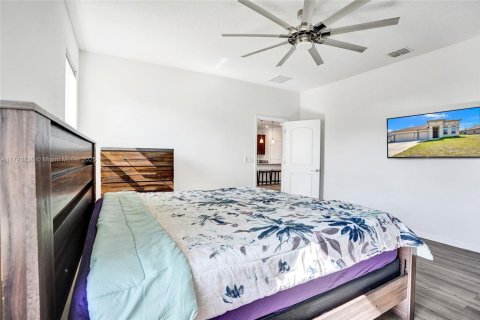 House in Port St. Lucie, Florida 5 bedrooms, 219.34 sq.m. № 1870024 - photo 22