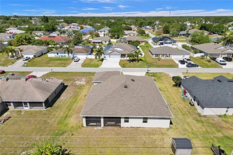 House in Port St. Lucie, Florida 5 bedrooms, 219.34 sq.m. № 1870024 - photo 7