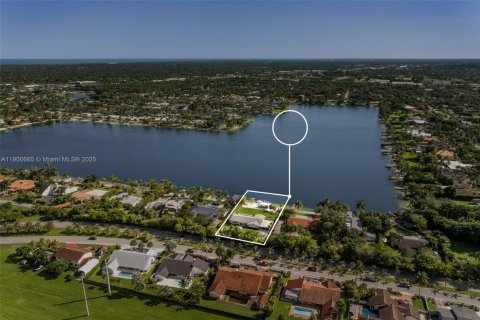 Casa en Miami, Florida 4 dormitorios, 204.94 m2 № 2081700