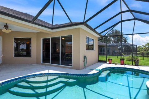House in Bradenton, Florida 3 bedrooms, 190.54 sq.m. № 1813547 - photo 6