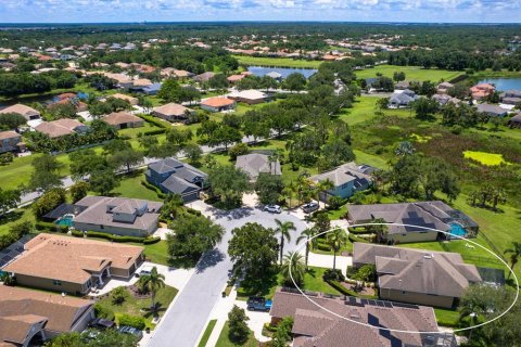 House in Bradenton, Florida 3 bedrooms, 190.54 sq.m. № 1813547 - photo 3