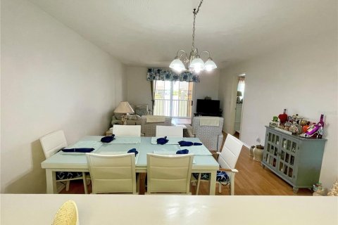 Condo in Punta Gorda, Florida, 2 bedrooms  № 1123109 - photo 9