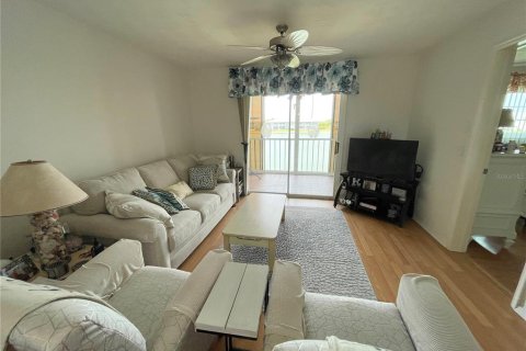 Condo in Punta Gorda, Florida, 2 bedrooms  № 1123109 - photo 15