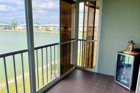 Condo in Punta Gorda, Florida, 2 bedrooms  № 1123109 - photo 28