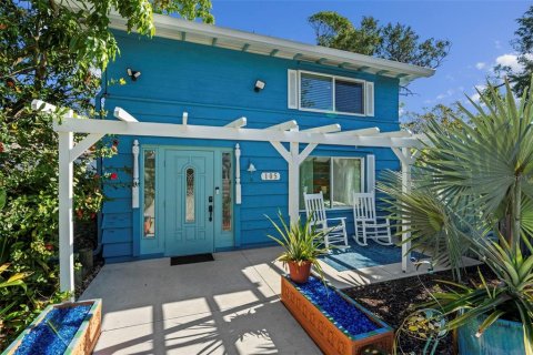Villa ou maison à Sarasota, Floride 3 chambres, 145.11 m2 № 2237356