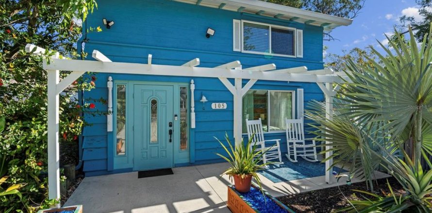 House in Sarasota, Florida 3 bedrooms, 145.11 sq.m. № 2237356
