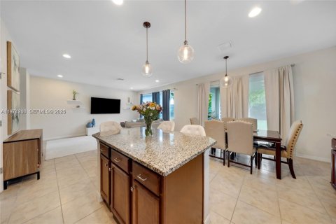 Villa ou maison à louer à Hollywood, Floride: 3 chambres, 174.75 m2 № 2049970 - photo 8