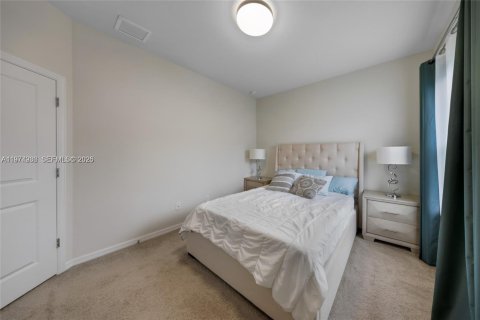 Villa ou maison à louer à Hollywood, Floride: 3 chambres, 174.75 m2 № 2049970 - photo 18