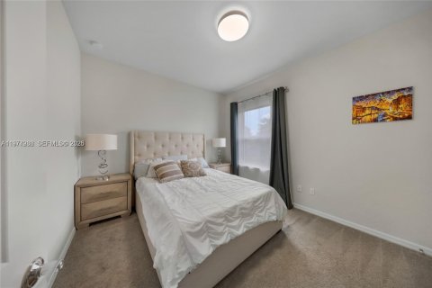 Villa ou maison à louer à Hollywood, Floride: 3 chambres, 174.75 m2 № 2049970 - photo 17
