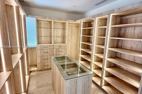 Casa en alquiler en Miami, Florida, 4 dormitorios, 102.66 m2 № 1939766 - foto 8