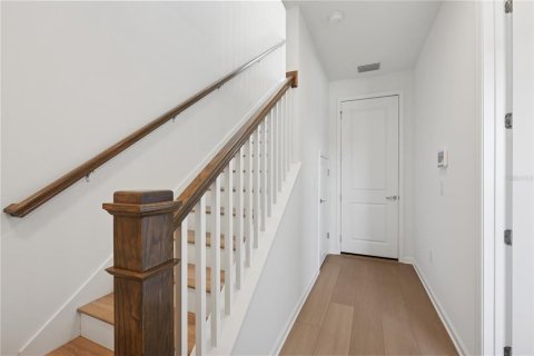 Купить таунхаус в Орландо, Флорида 8 комнат, 173.45м2, № 2093375 - фото 3