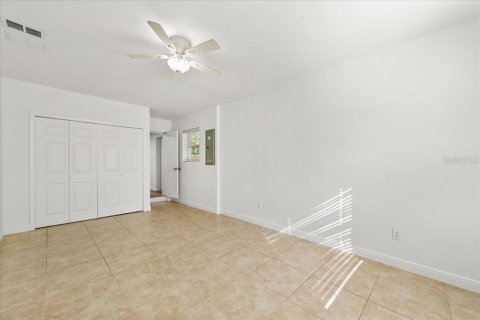 Villa ou maison à vendre à Palm Harbor, Floride: 2 chambres, 106.28 m2 № 2432613 - photo 13