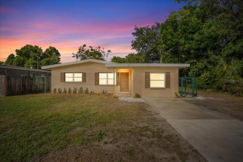 Villa ou maison à Palm Harbor, Floride 2 chambres, 106.28 m2 № 2432613
