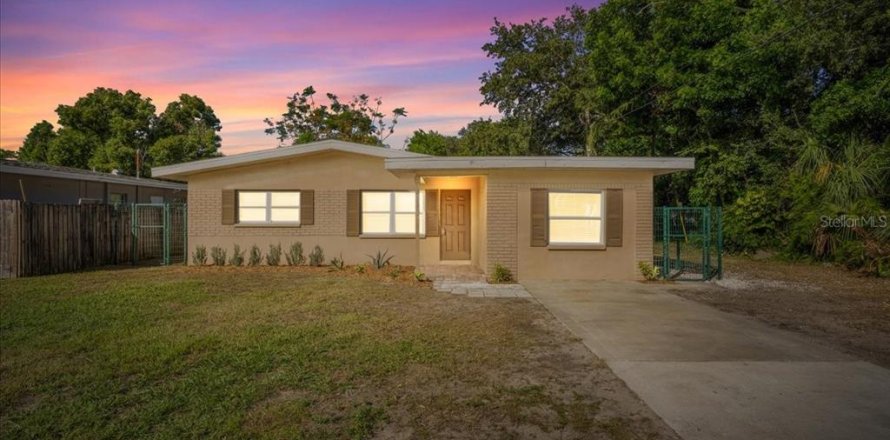 Villa ou maison à Palm Harbor, Floride 2 chambres, 106.28 m2 № 2432613