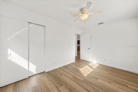 Villa ou maison à vendre à Palm Harbor, Floride: 2 chambres, 106.28 m2 № 2432613 - photo 11
