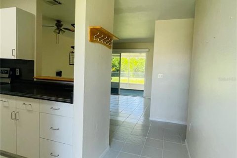 Villa ou maison à louer à Port Charlotte, Floride: 3 chambres, 83.61 m2 № 1854326 - photo 2