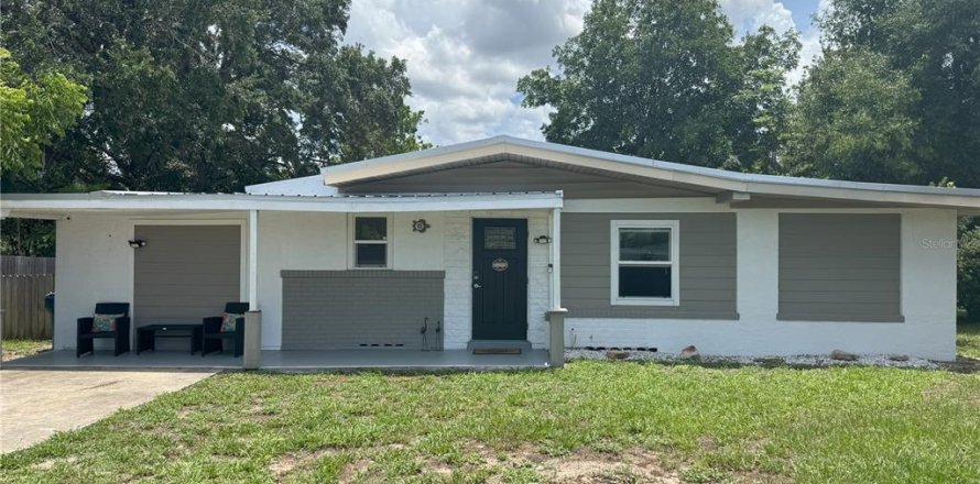 Casa en DeLand, Florida 3 dormitorios, 131.46 m2 № 1780192