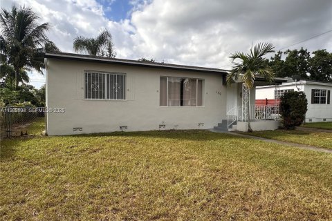 Дом в Норт-Майами-Бич, Флорида 3 спальни, 90.58м2 № 2031669