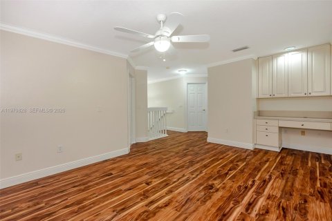 House in Pembroke Pines, Florida 3 bedrooms, 157.38 sq.m. № 2031468 - photo 19