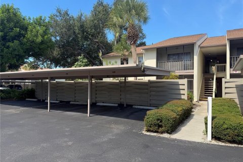 Condo à Venice, Floride, 2 chambres  № 2389104