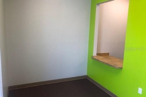 Propiedad comercial en alquiler en Punta Gorda, Florida, 1222.32 m2 № 1557899 - foto 7