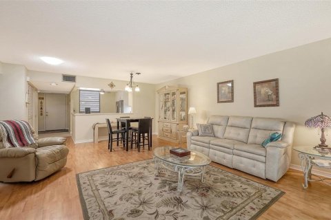 Condominio en venta en Bradenton, Florida, 2 dormitorios, 160.54 m2 № 1855731 - foto 18