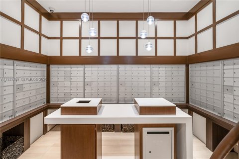 Copropriété à vendre à Miami Beach, Floride: 2 chambres, 117.24 m2 № 2264461 - photo 28