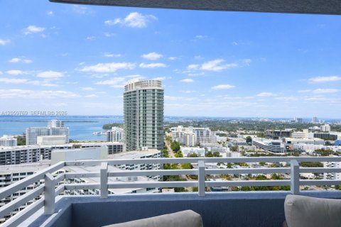 Copropriété à vendre à Miami Beach, Floride: 2 chambres, 117.24 m2 № 2264461 - photo 4