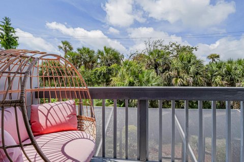 Condo in St. Lucie, Florida, 3 bedrooms  № 2253818 - photo 13