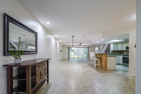 Condo in St. Lucie, Florida, 3 bedrooms  № 2253818 - photo 6