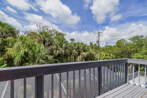 Condo in St. Lucie, Florida, 3 bedrooms  № 2253818 - photo 14
