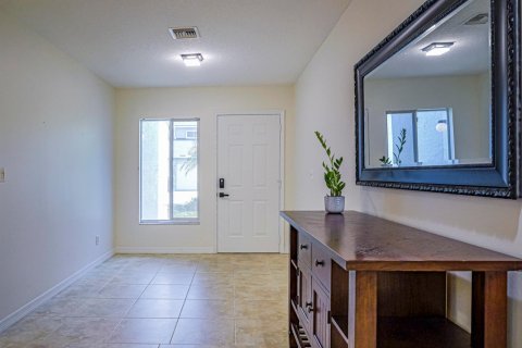 Condo in St. Lucie, Florida, 3 bedrooms  № 2253818 - photo 5