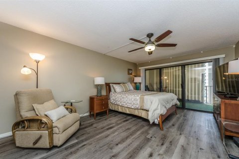 Condo in Clearwater, Florida, 2 bedrooms  № 1680855 - photo 13
