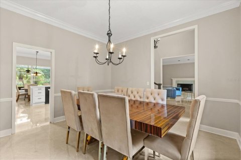House in Orlando, Florida 5 bedrooms, 322.56 sq.m. № 1803400 - photo 10