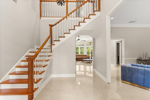 House in Orlando, Florida 5 bedrooms, 322.56 sq.m. № 1803400 - photo 7
