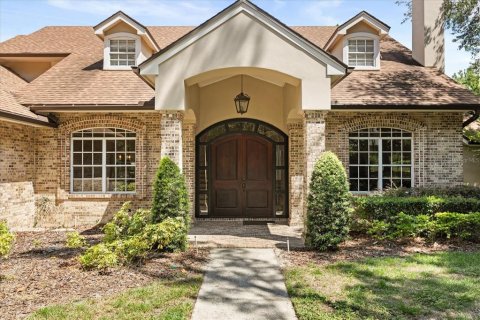 House in Orlando, Florida 5 bedrooms, 322.56 sq.m. № 1803400 - photo 5