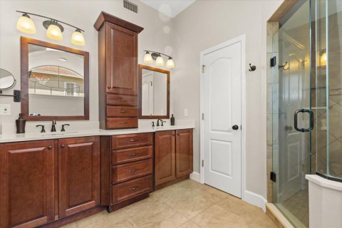 House in Orlando, Florida 5 bedrooms, 322.56 sq.m. № 1803400 - photo 24