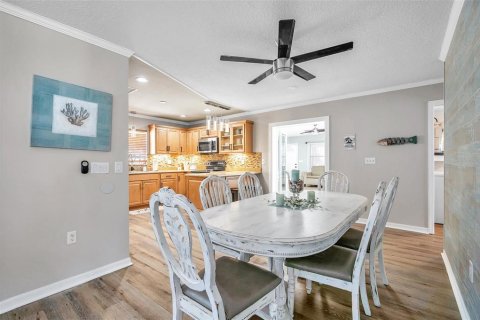 Casa en venta en Tarpon Springs, Florida, 3 dormitorios, 180.14 m2 № 2100066 - foto 16